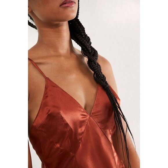 NEW
FREE PEOPLE X HAH HOT AS HELL Sz S GIVE A SLIP MIDI SLIP DRESS IN BRONZE - Picture 3 of 3